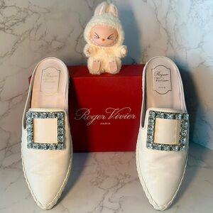 AUTHENTIC Roger Vivier Lounge crystal-buckle leather mules 38.5 EU